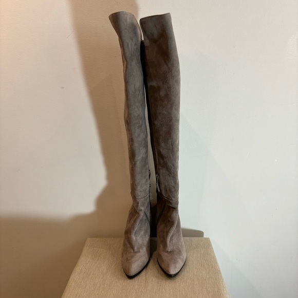 STUART WEITZMAN Sz 6 Suede Heeled Over the Knee  Zipper Closure Boots NWOT - Picture 5 of 16